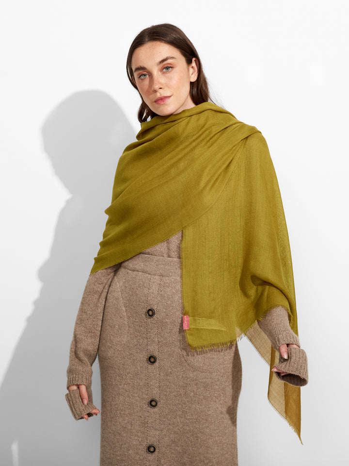 Estola Alondra De Baby Alpaca Color Verde