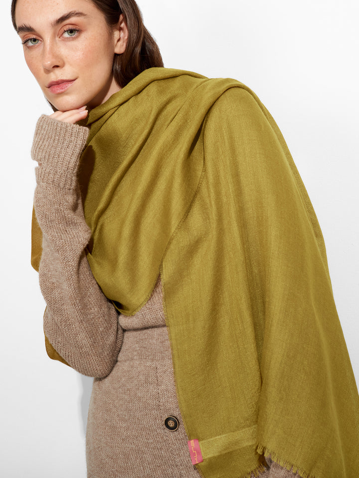 Estola Alondra De Baby Alpaca Color Verde