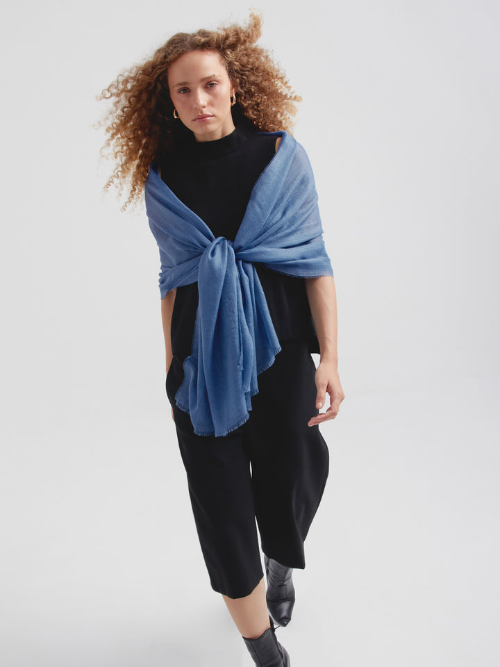 Estola Alondra De Baby Alpaca Color Azul
