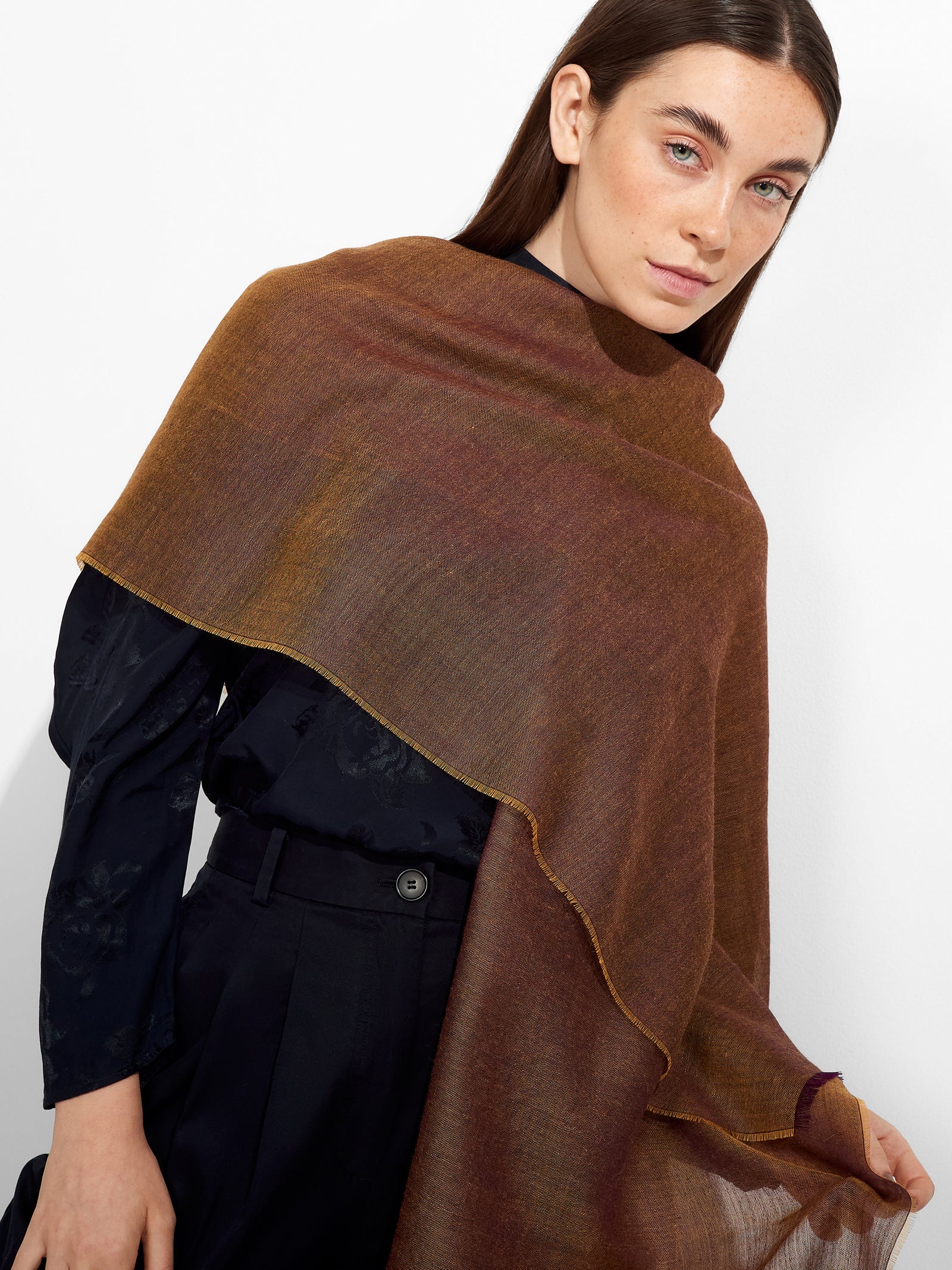 Estola Zaina De Baby Alpaca Color Marrón