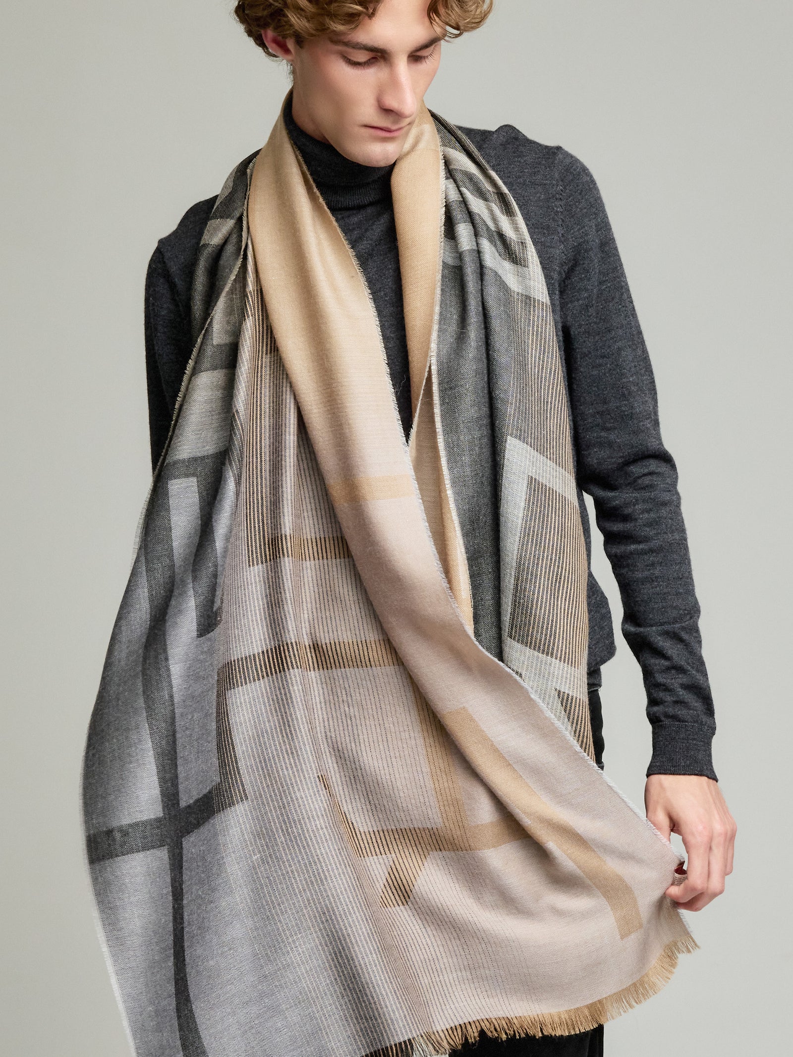 Yrati Baby Alpaca Stole Grey