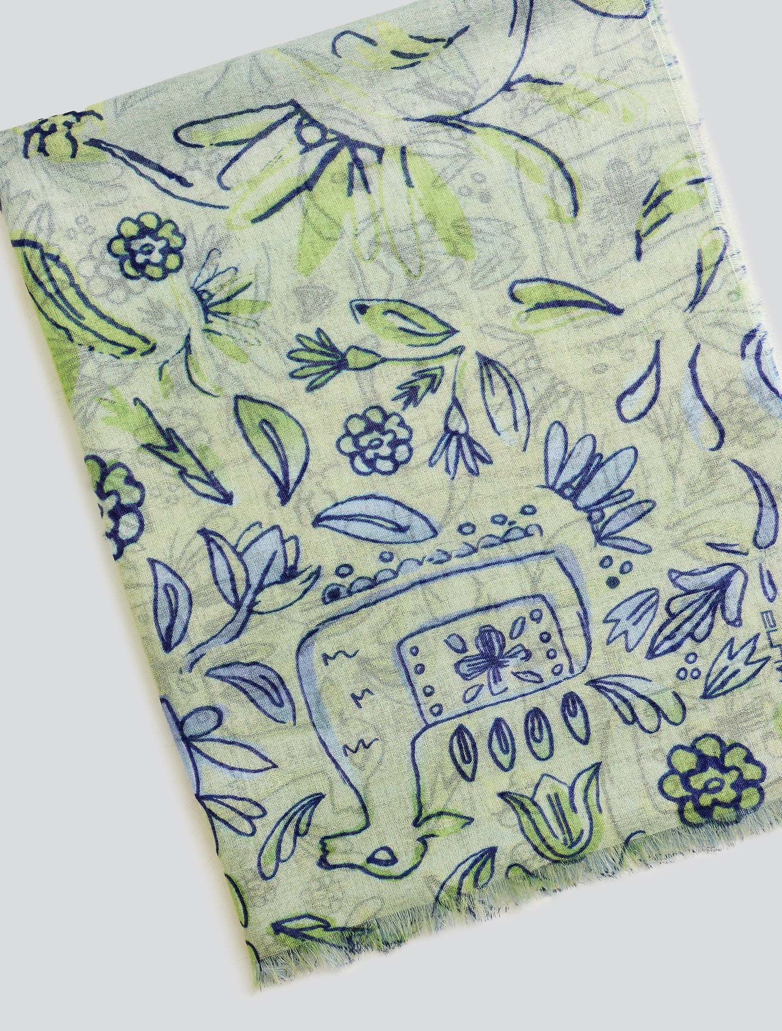Yovela Stole Made of Baby Alpaca in Multicolor