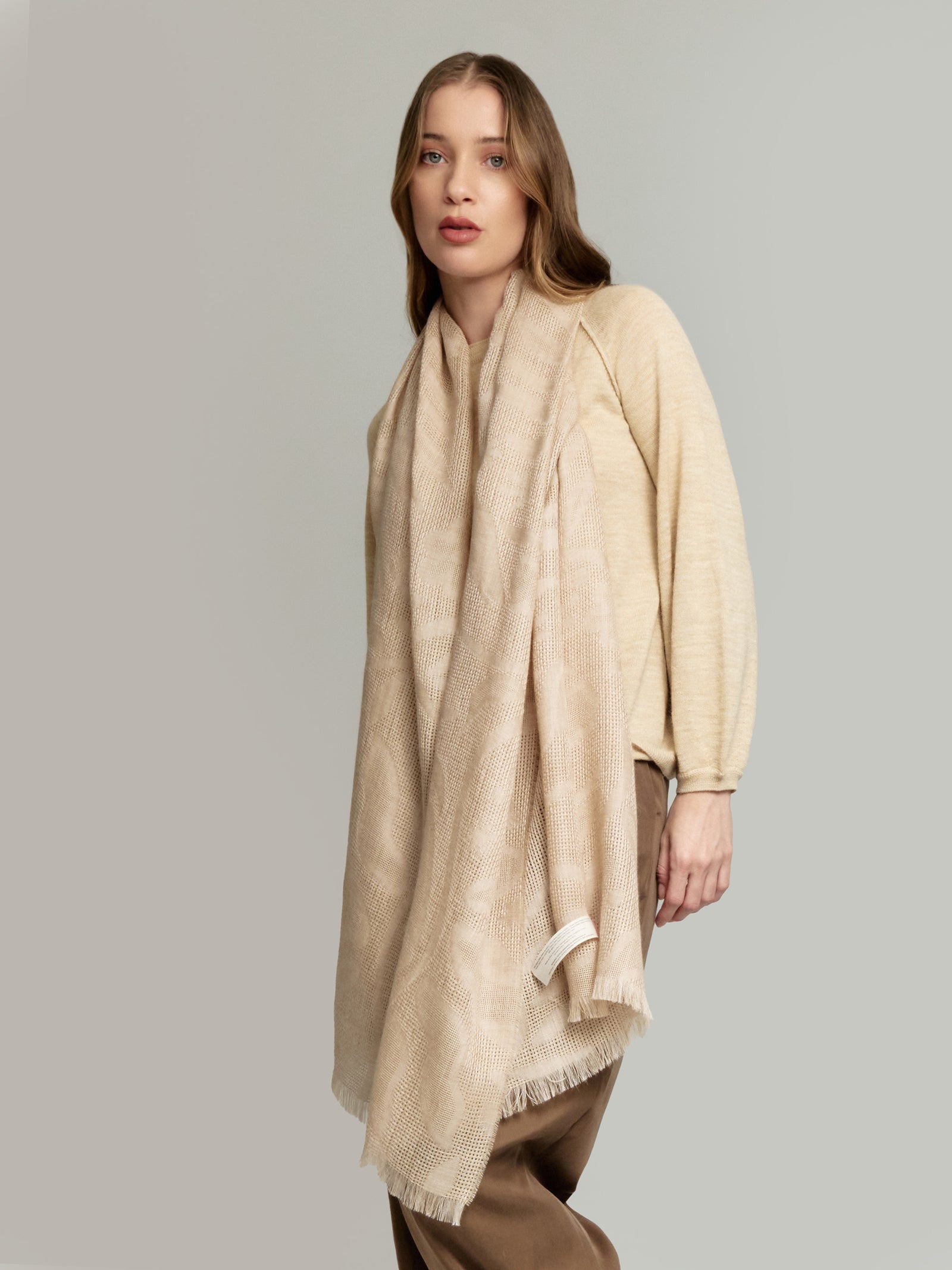 Estola Yruma De Baby Alpaca Color Beige