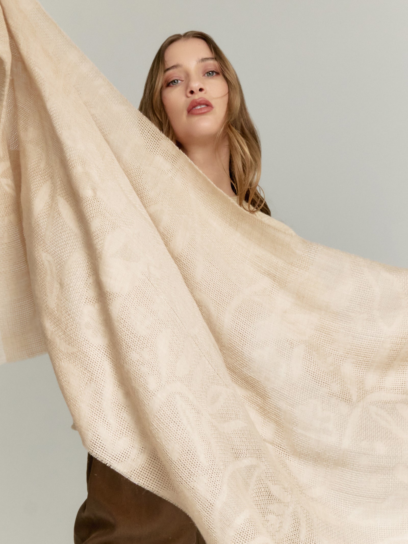 Estola Yruma De Baby Alpaca Color Beige