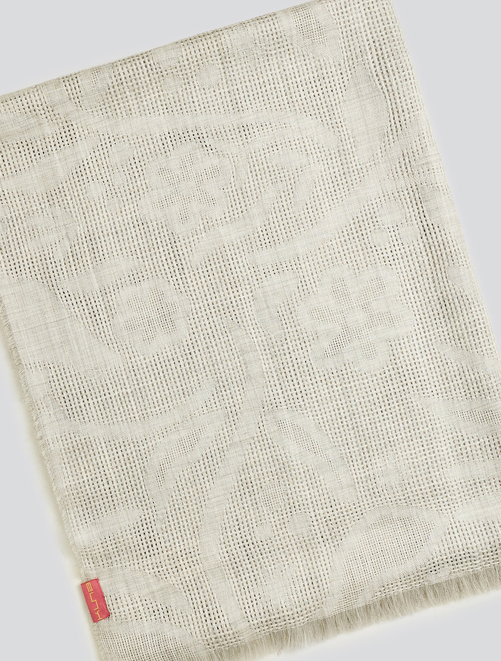 Yruma Stole Made of Baby Alpaca in Grey