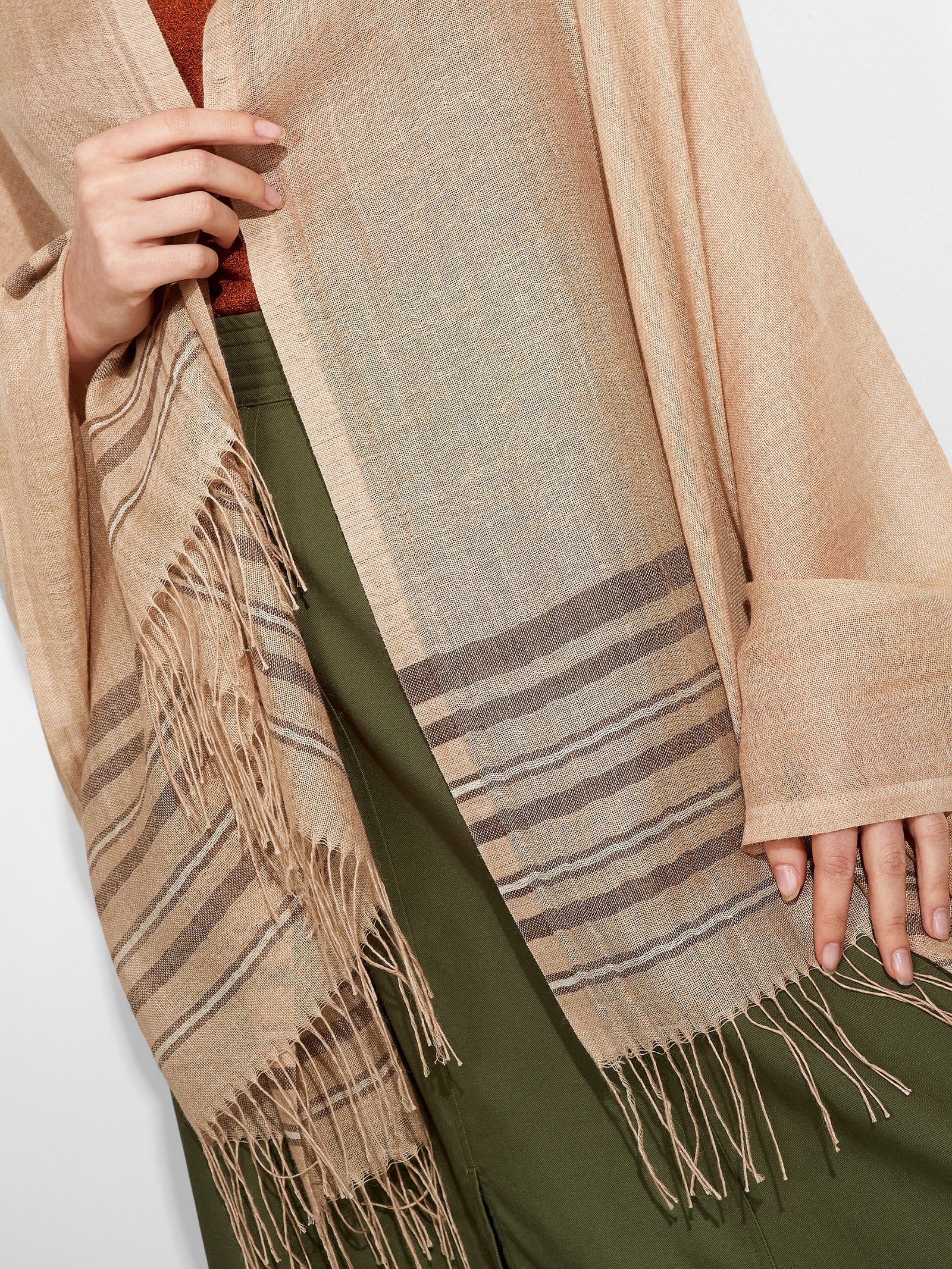 Beige Baby Alpaca Mao Stole