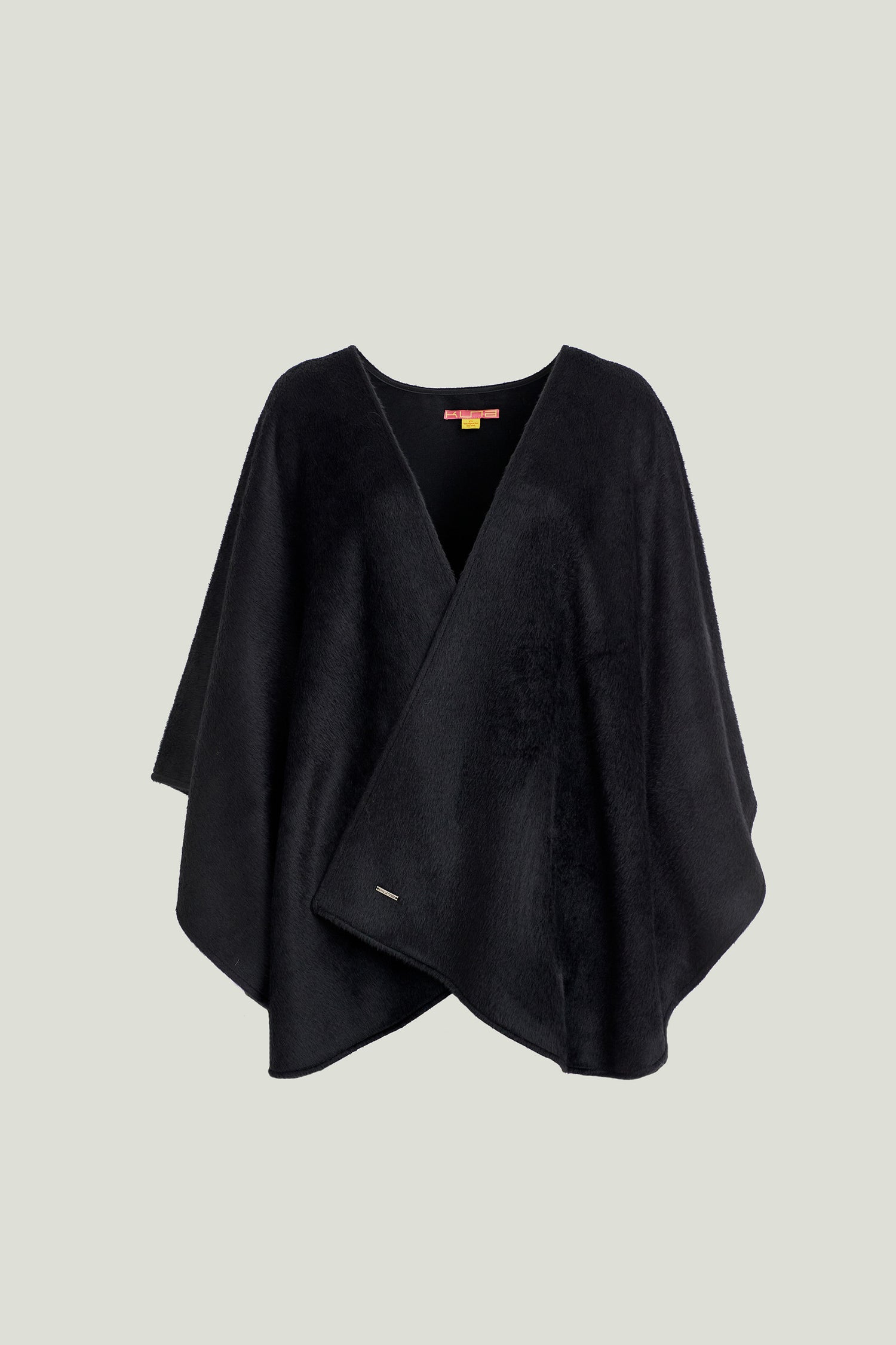 Capa Gil De Baby Alpaca Color Negro