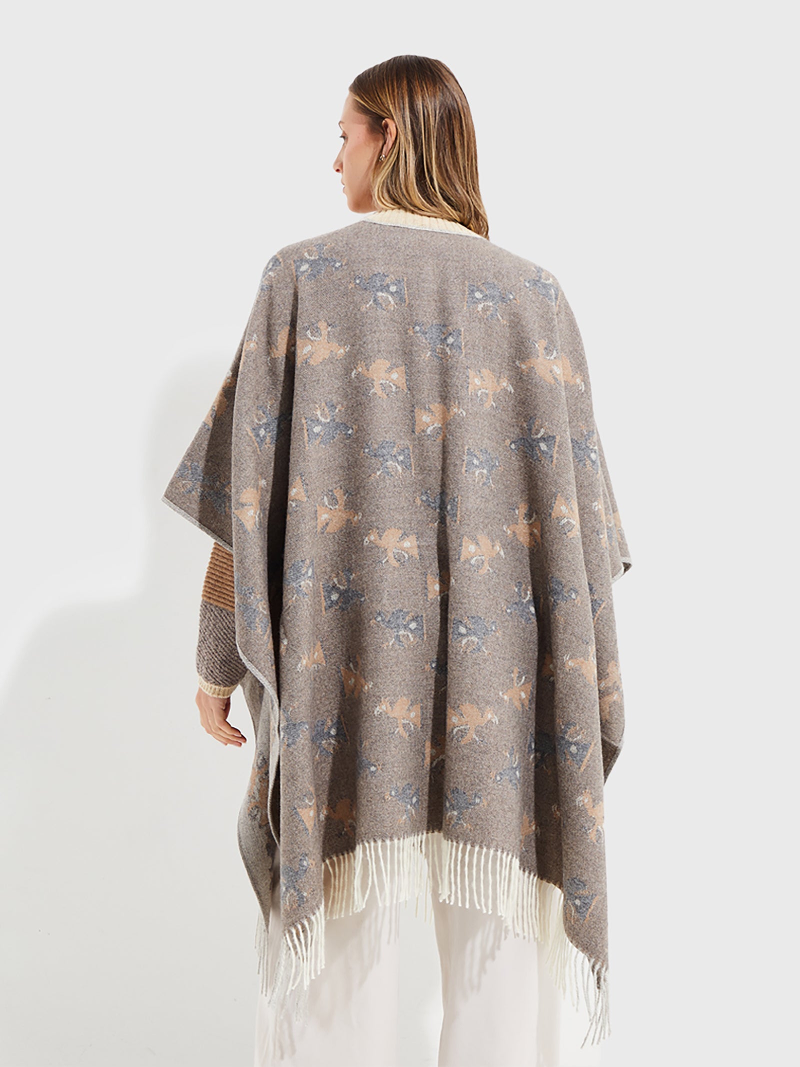 Capa Nazca - 42 De Baby Alpaca Color Blanco