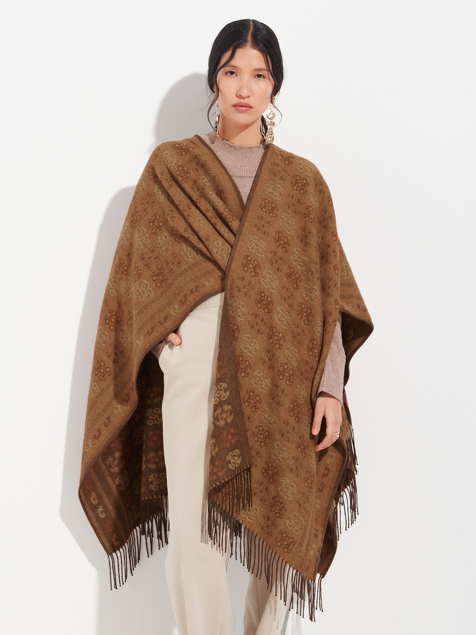 Chancay Cape - 35 Brown Baby Alpaca