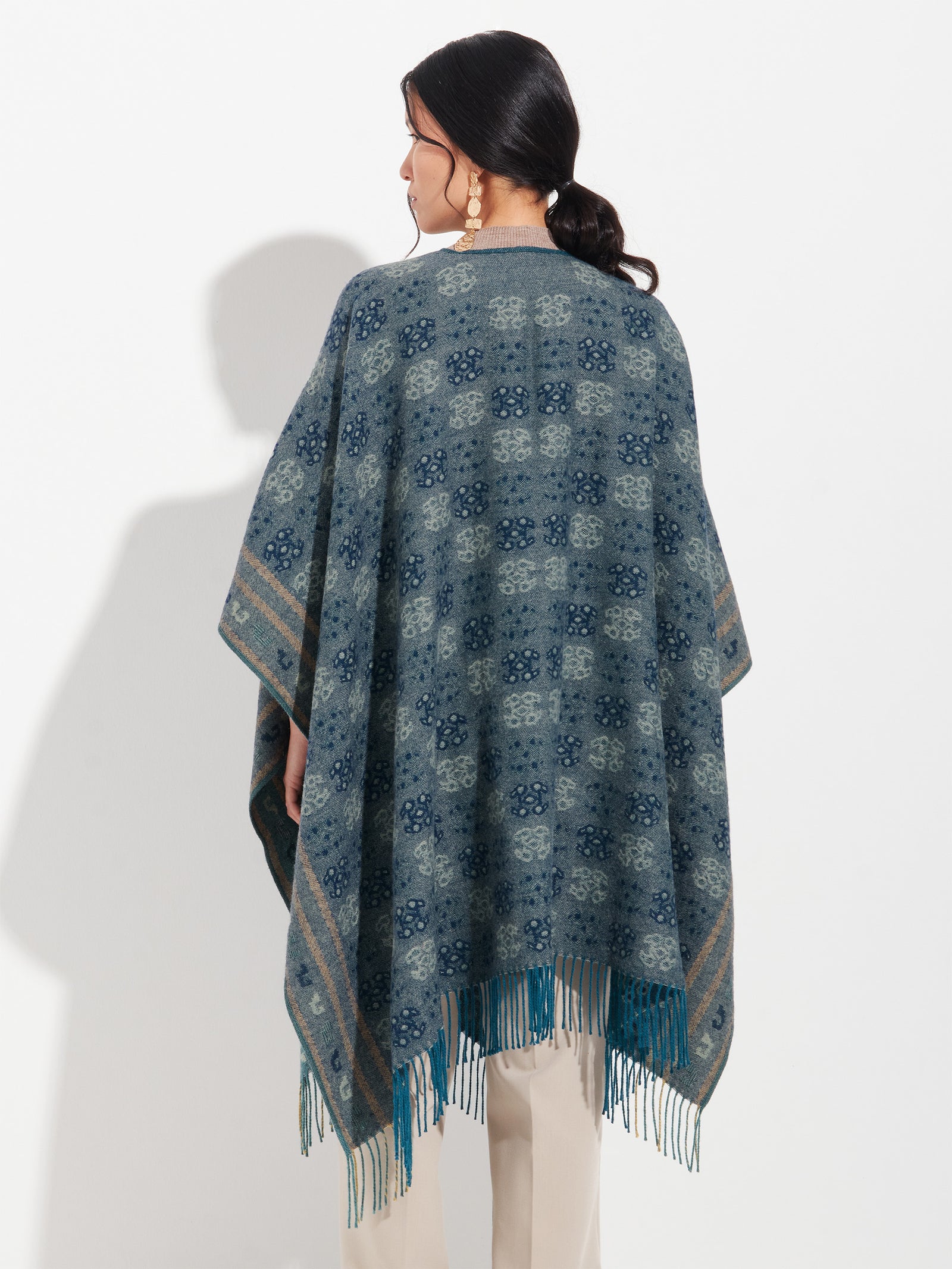 Capa Chancay - 35 De Baby Alpaca Color Azul