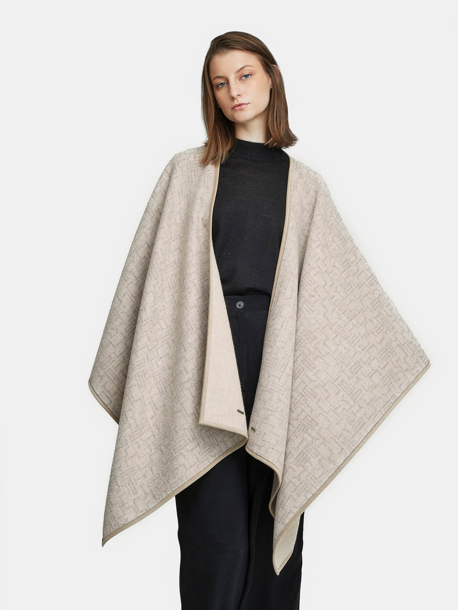 Capa Yper De Baby Alpaca Color Beige