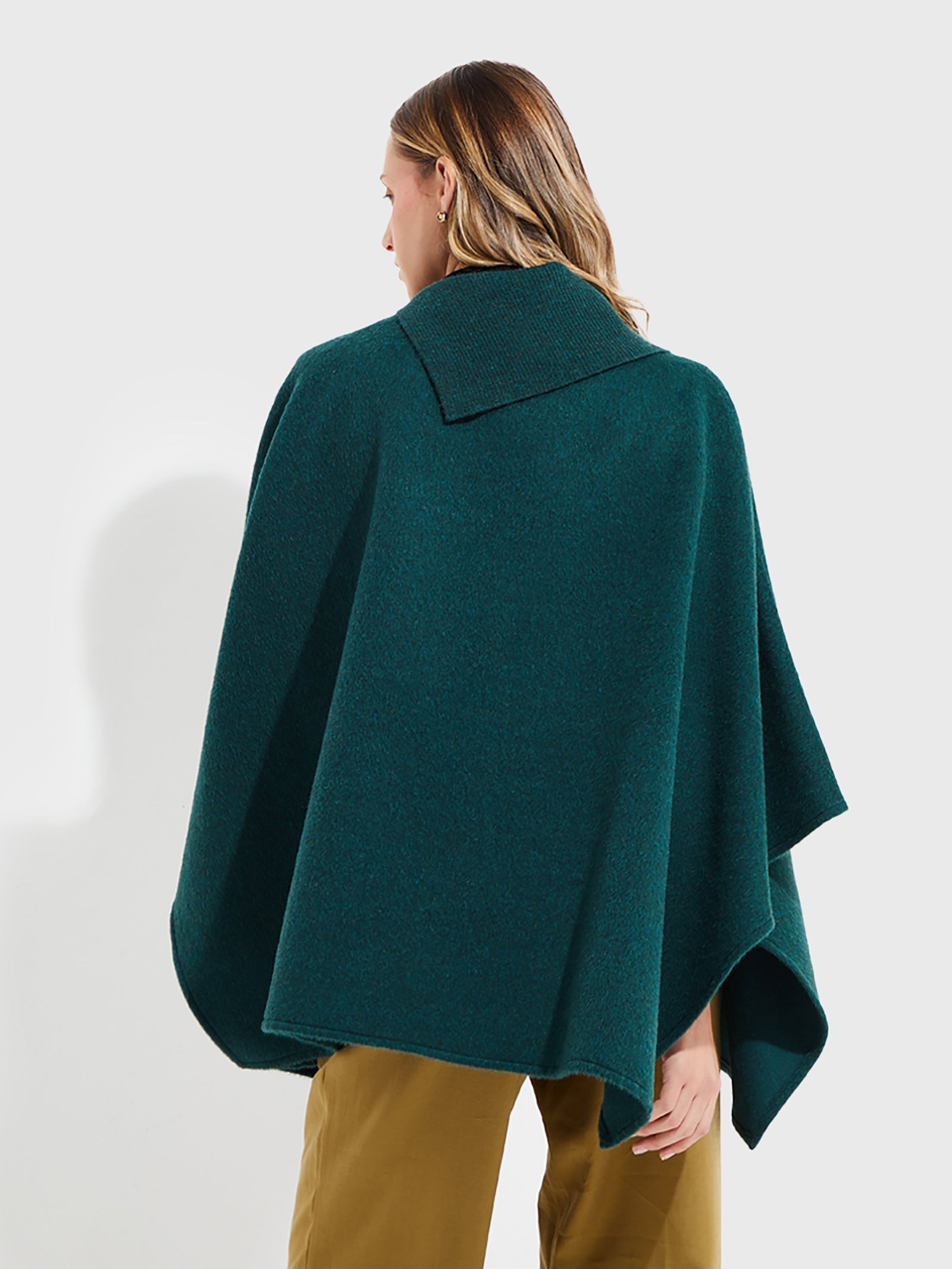Yssey Baby Alpaca Cape Green