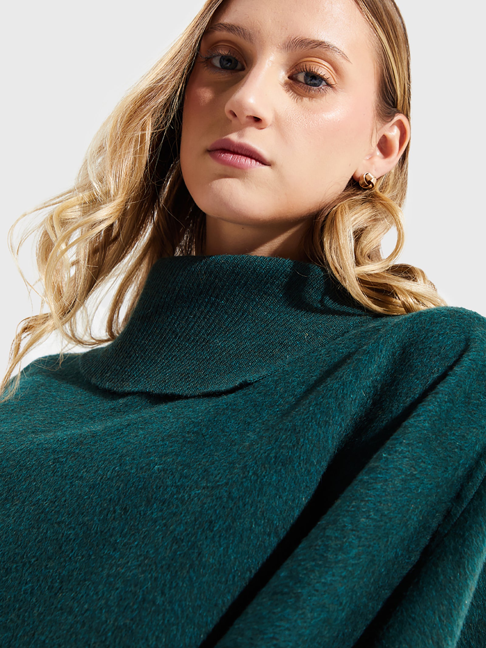 Yssey Baby Alpaca Cape Green