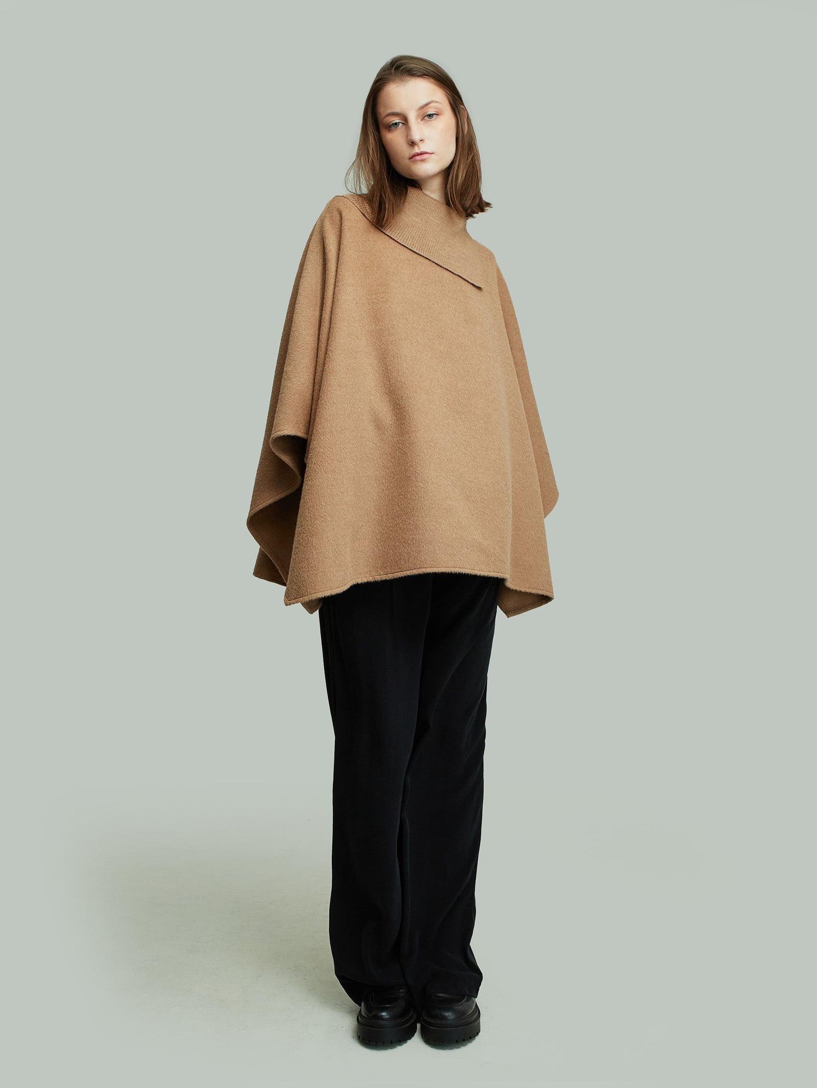 Yssey Baby Alpaca Cape Camel Color