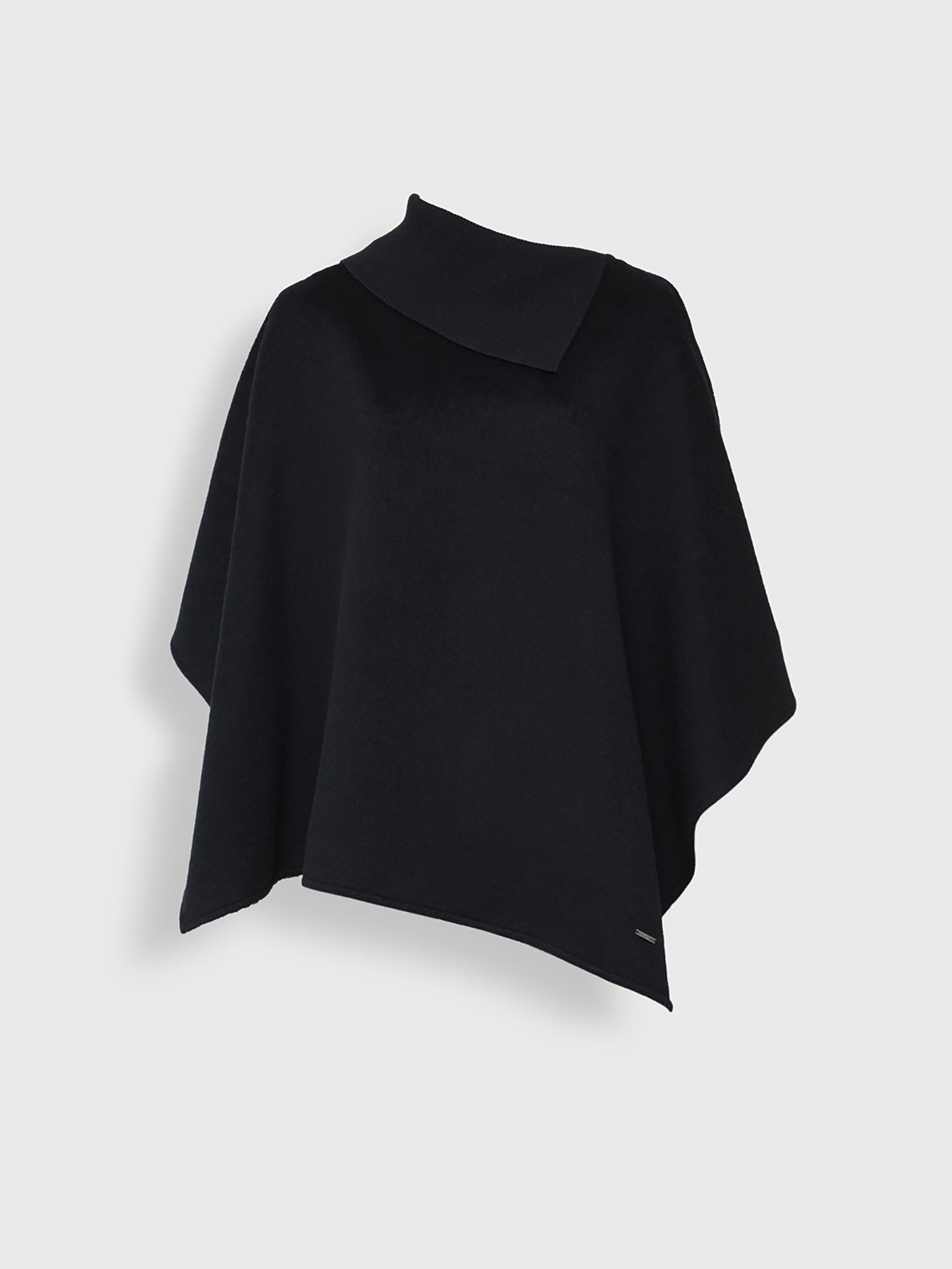 Capa Yssey De Baby Alpaca Color Negro