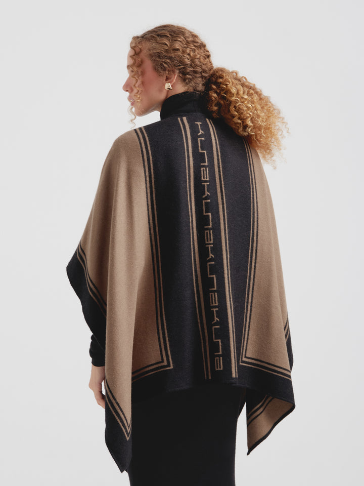 Capa Yuana De Baby Alpaca Color Camel