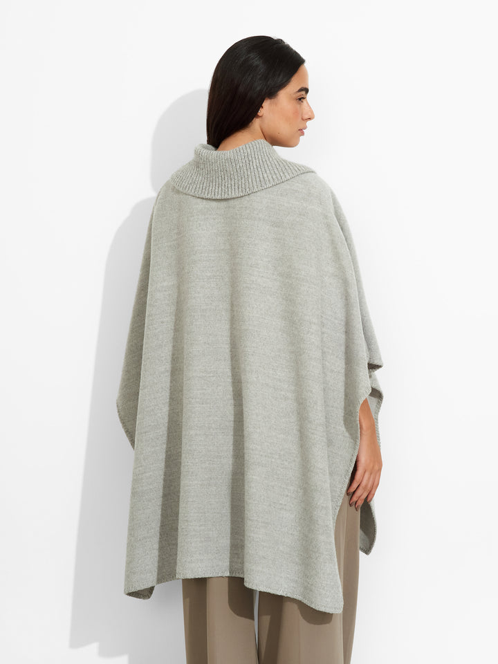 Capa Zendaya De Baby Alpaca Color Gris