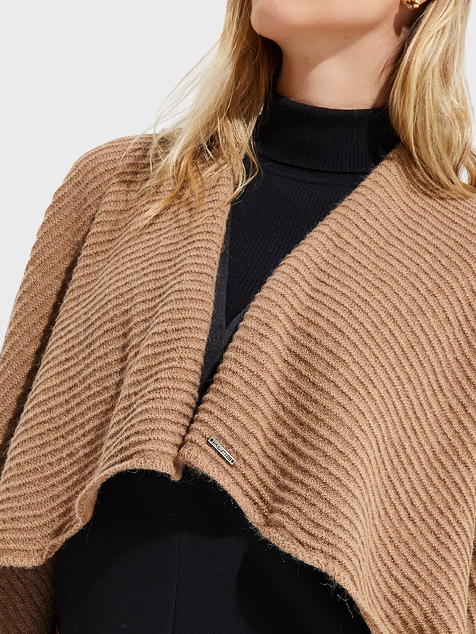 Camel Baby Alpaca Poncho Tinaja