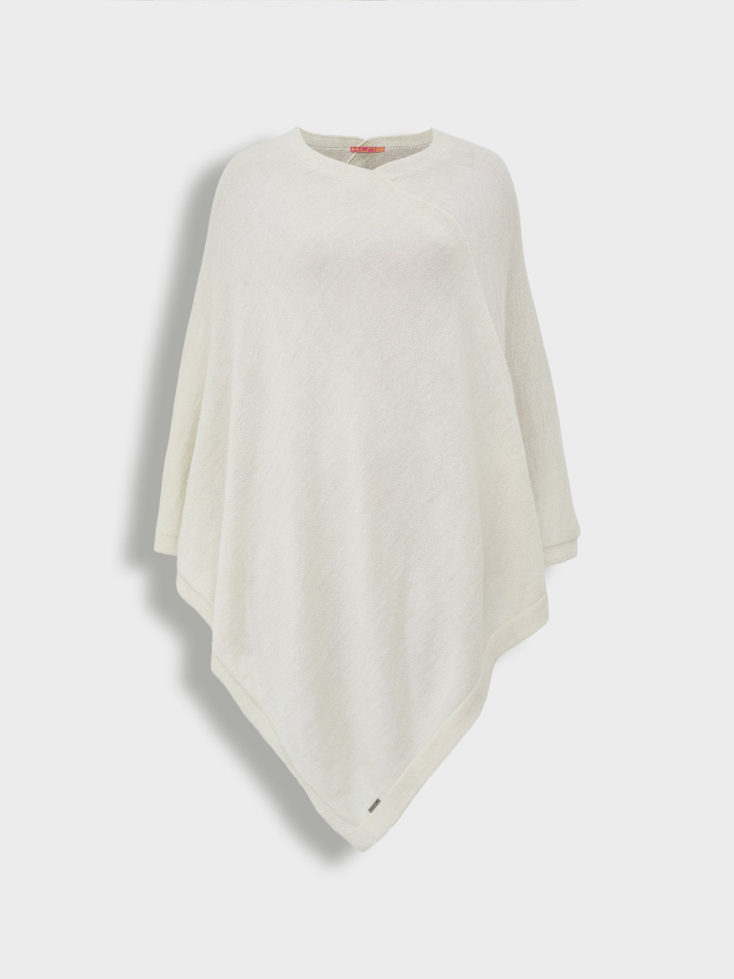 Poncho Almendra De Baby Alpaca Color Blanco