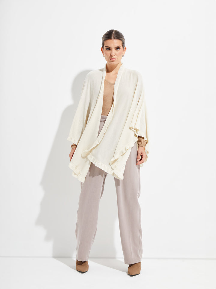 Bromelia Alpaca Poncho White Color