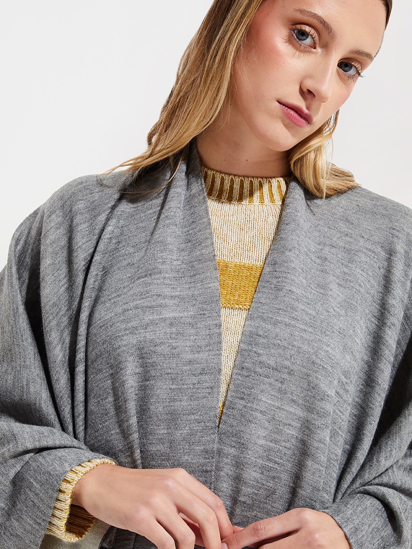 Baby Alpaca Temira Poncho Grey