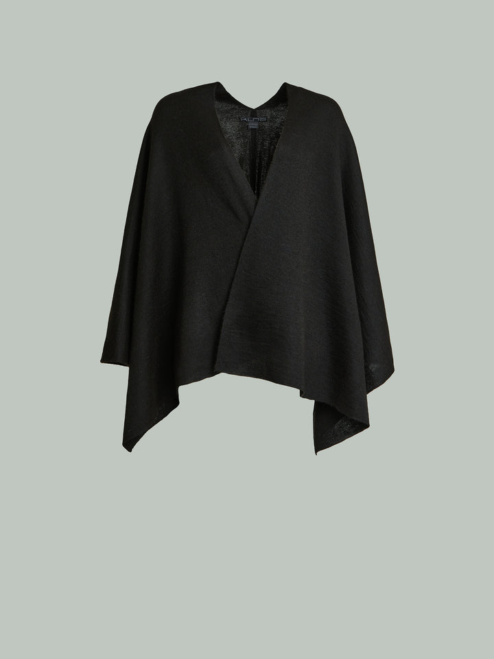 Brio Poncho Made From Baby Alpaca In Black
