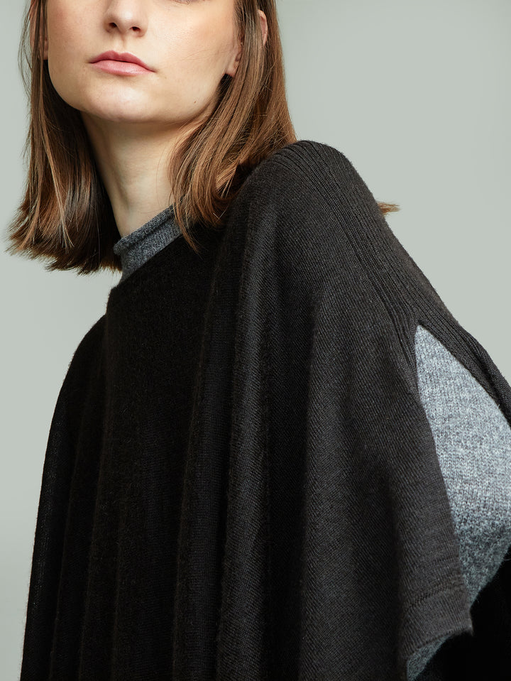 Britany Baby Alpaca Poncho Black