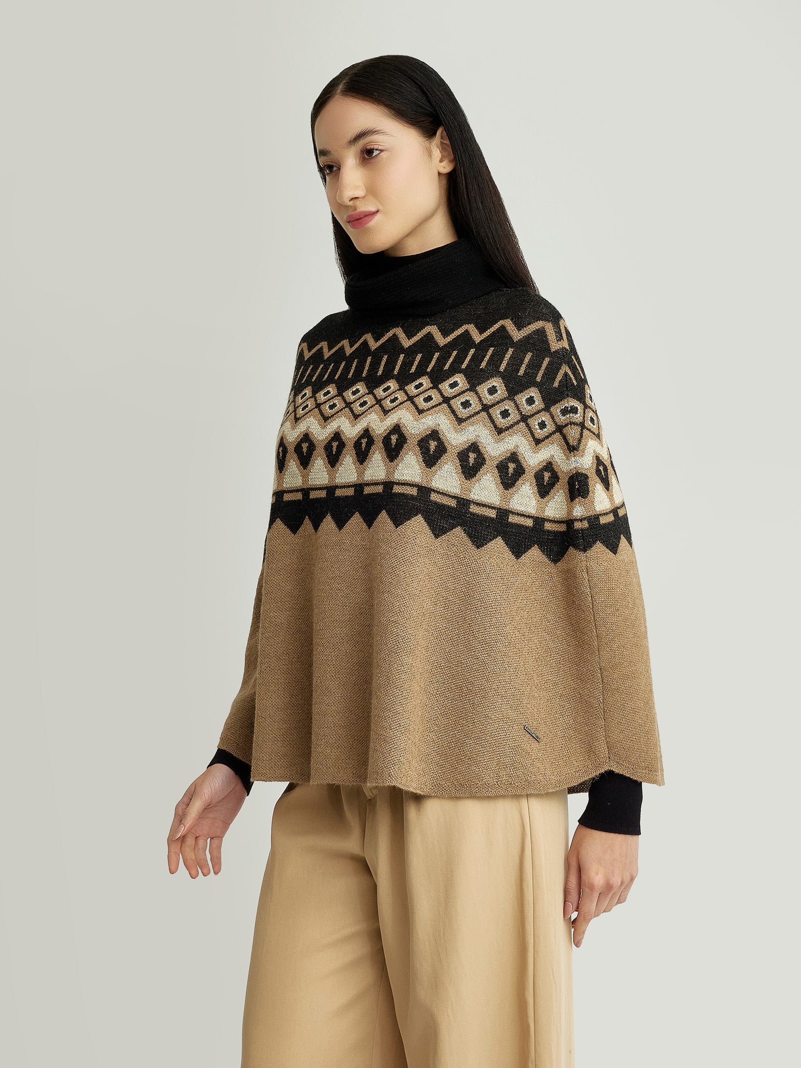 Yacinta Poncho Made of Baby Alpaca in Camel Color
