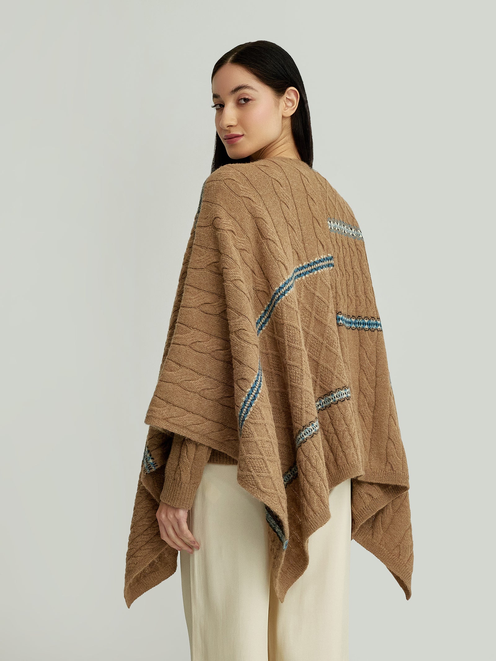 Capa Yael De Baby Alpaca Color Camel