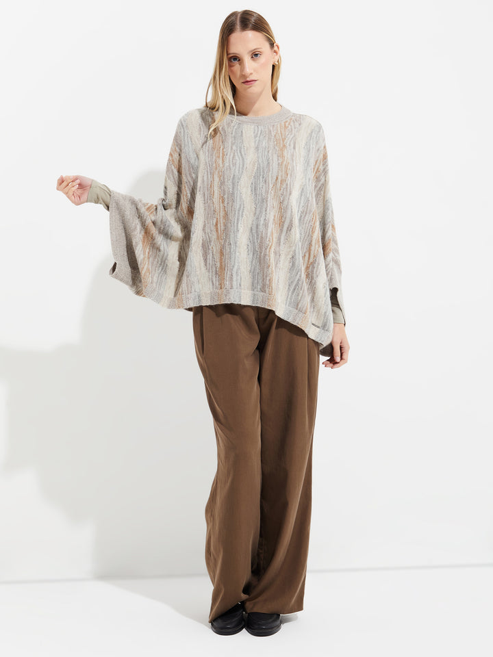 Baby Alpaca Poncho Yola in Beige