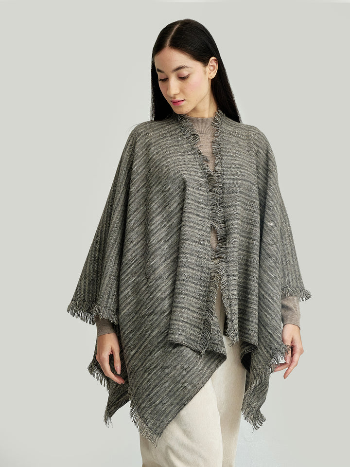 Yudith Beige Baby Alpaca Poncho