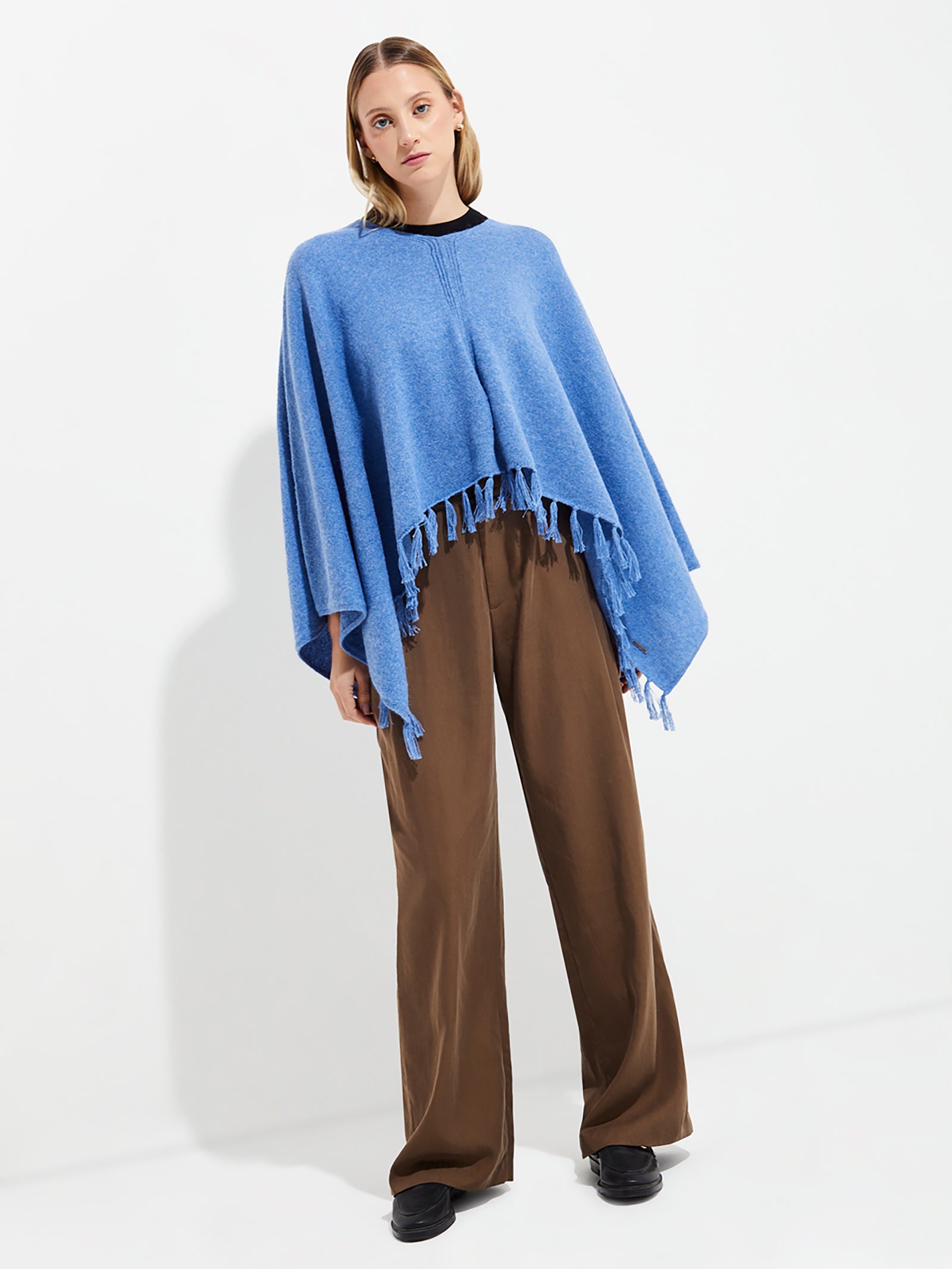 Poncho Scorpio De Baby Alpaca Color Azul