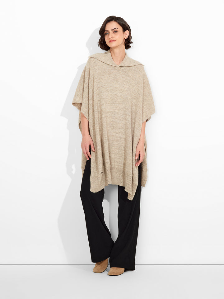 Beige Baby Alpaca Poncho Zoila