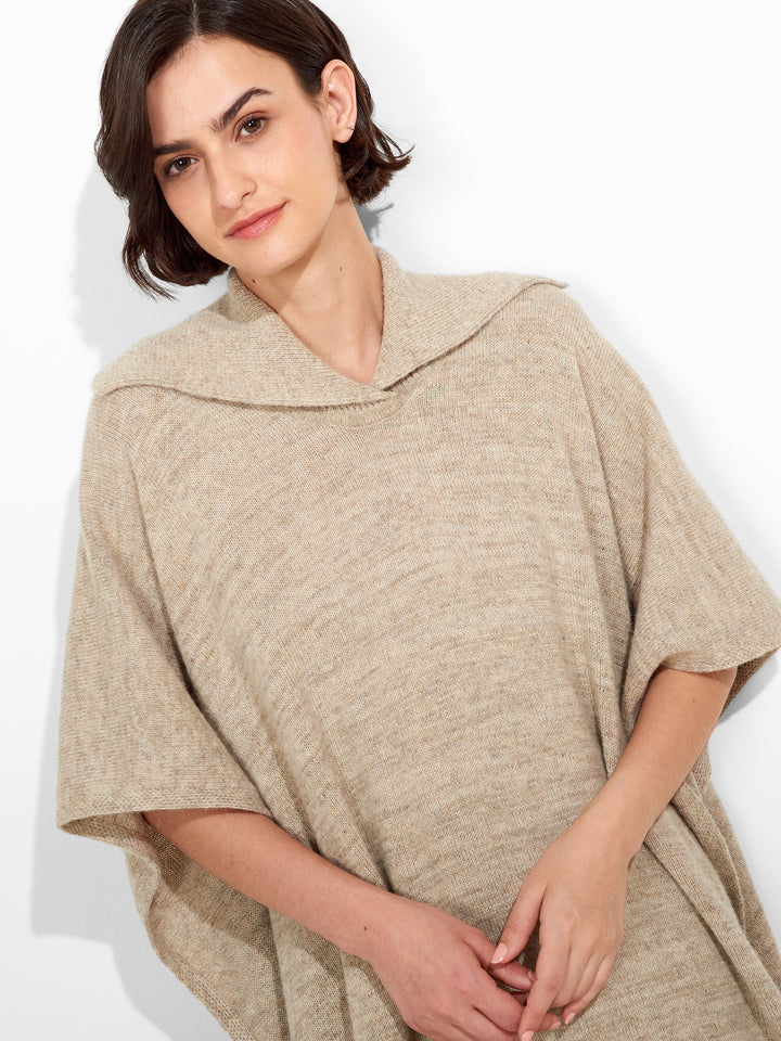 Beige Baby Alpaca Poncho Zoila