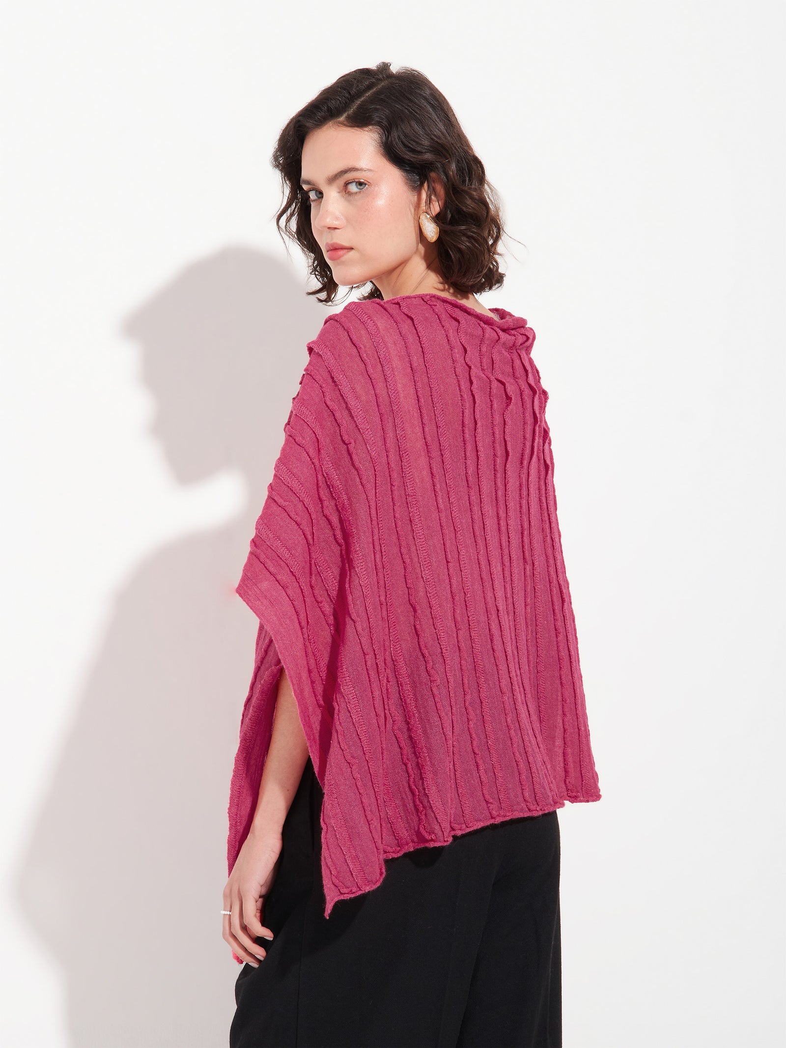 Poncho Zarina De Baby Alpaca Color Fucsia