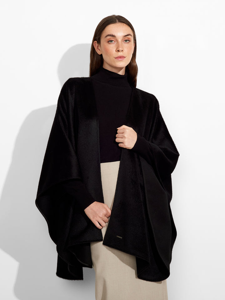 Capa Zibelin De Baby Suri Alpaca Color Negro