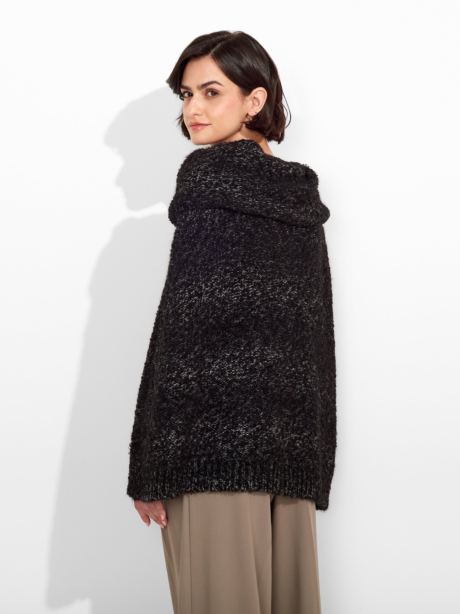 Poncho Zaira De Suri Alpaca Color Negro
