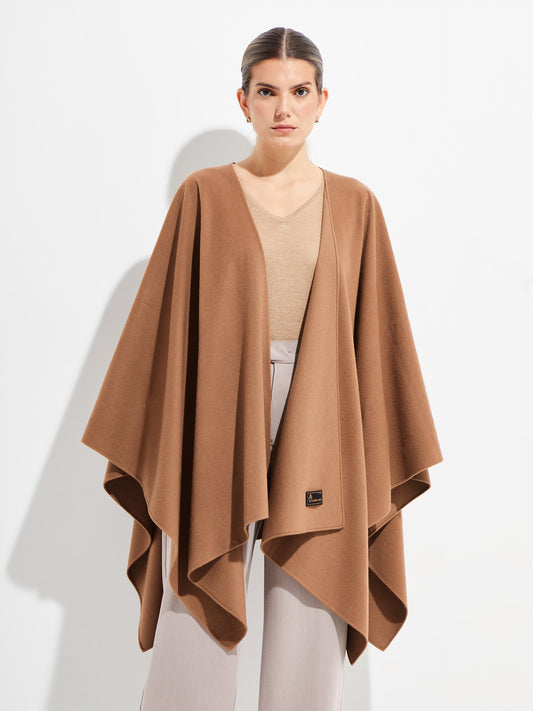 Barbara Vicuña Camel Color Cape