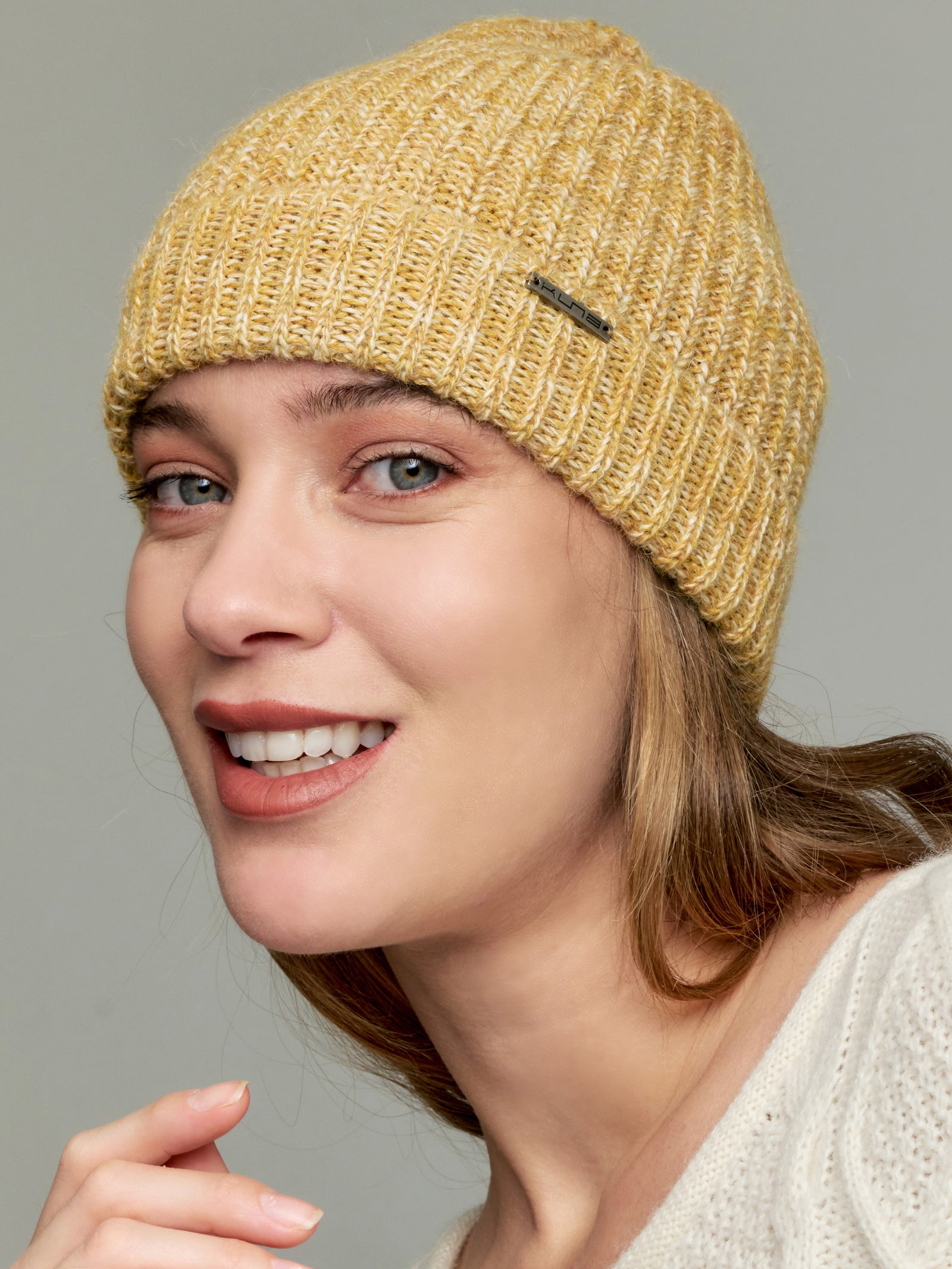 Gorro Ubicate Hat De Baby Alpaca Color Amarillo