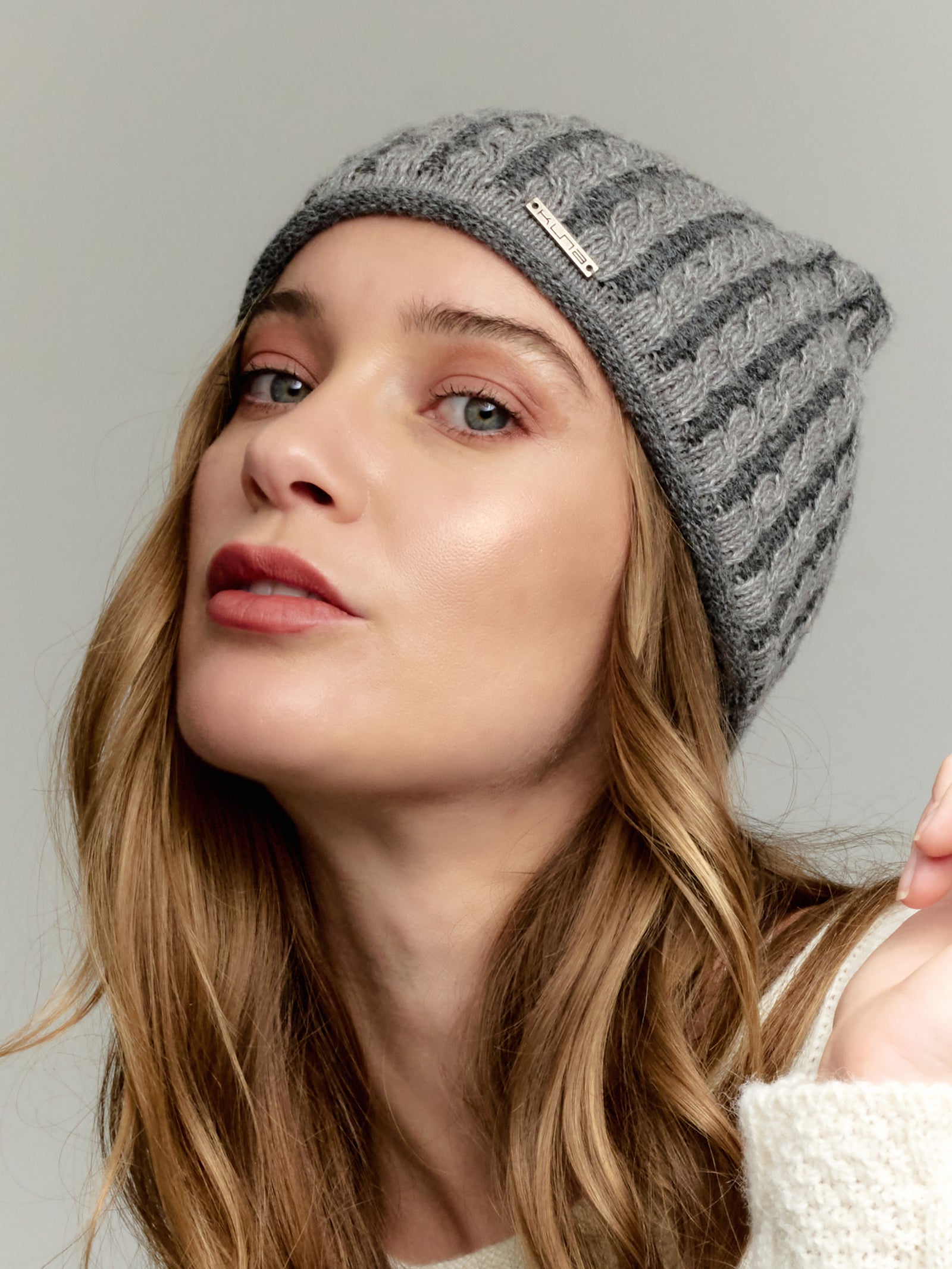 Gorro Yasikov De Baby Alpaca Color Gris