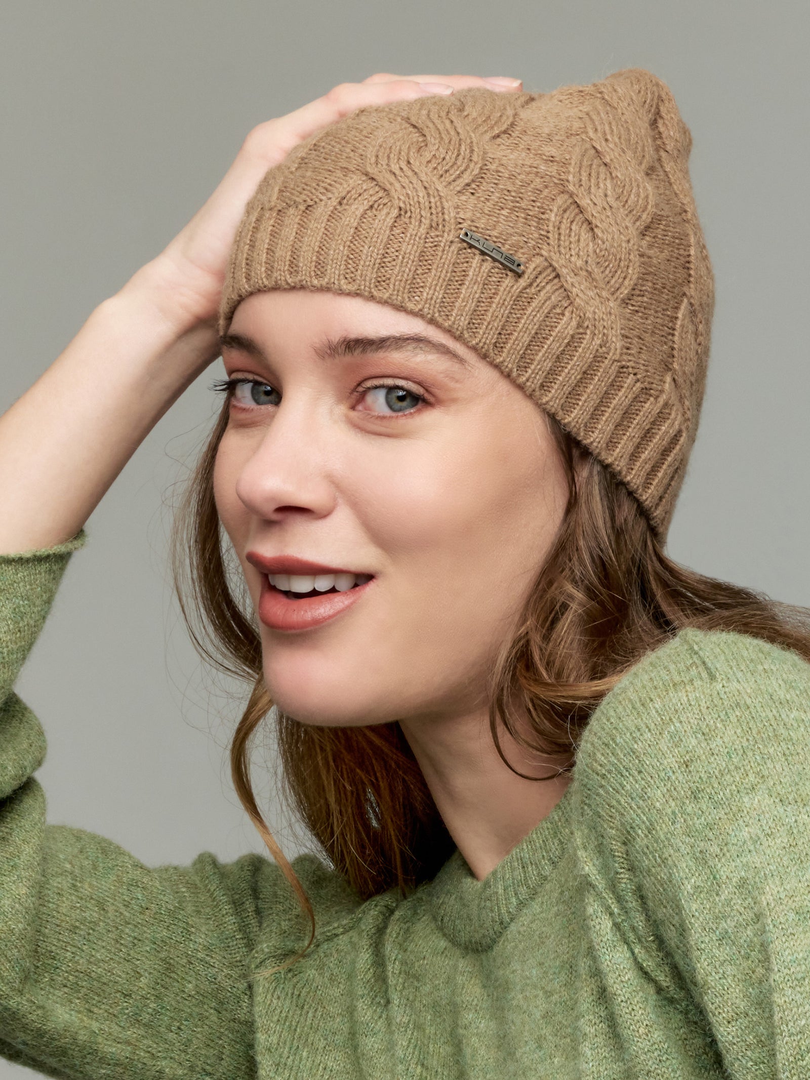 Yarela Baby Alpaca Hat Camel Color