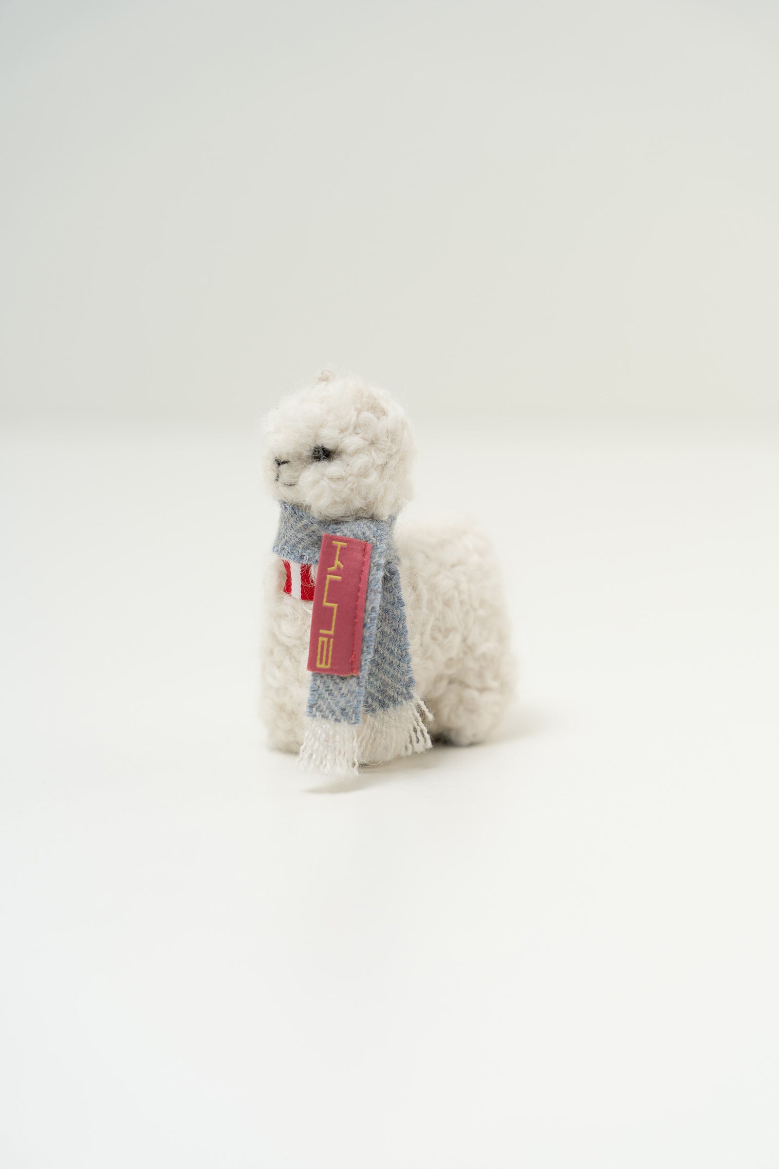 Peluche Qoni Pequena De Baby Alpaca Color Blanco