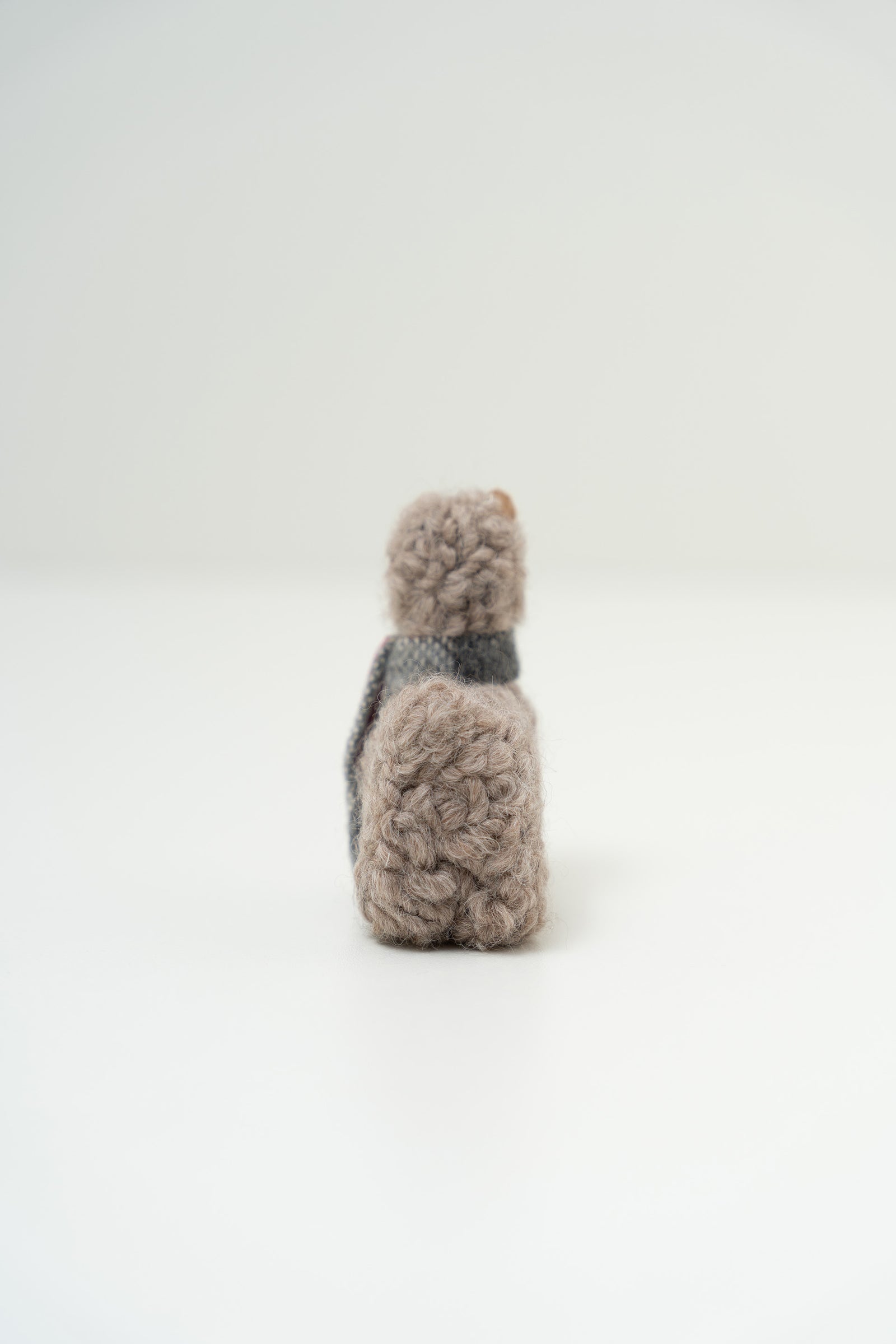 Peluche Qoni Pequena De Baby Alpaca Color Gris