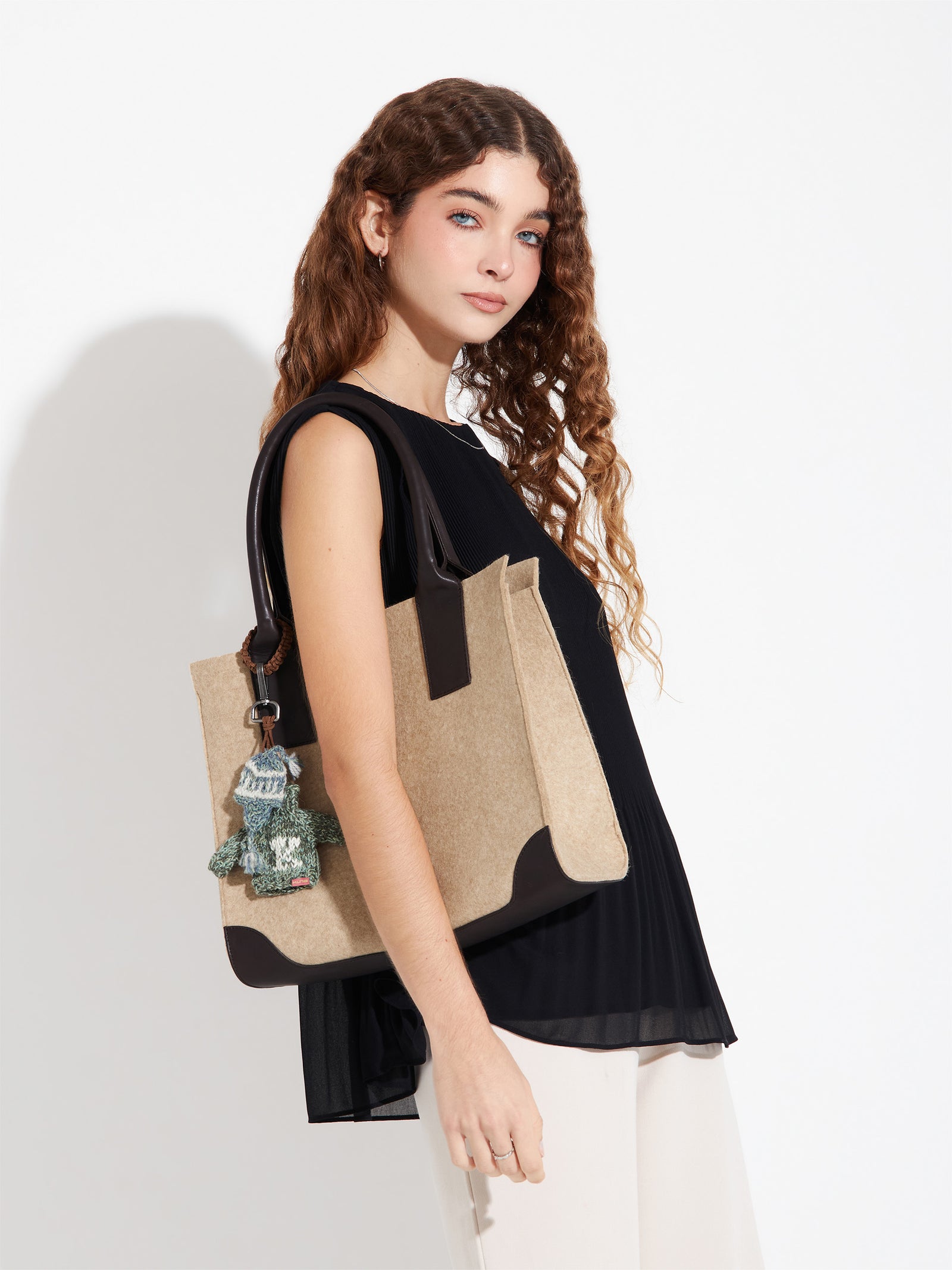 Ramona Beige Wool Purse