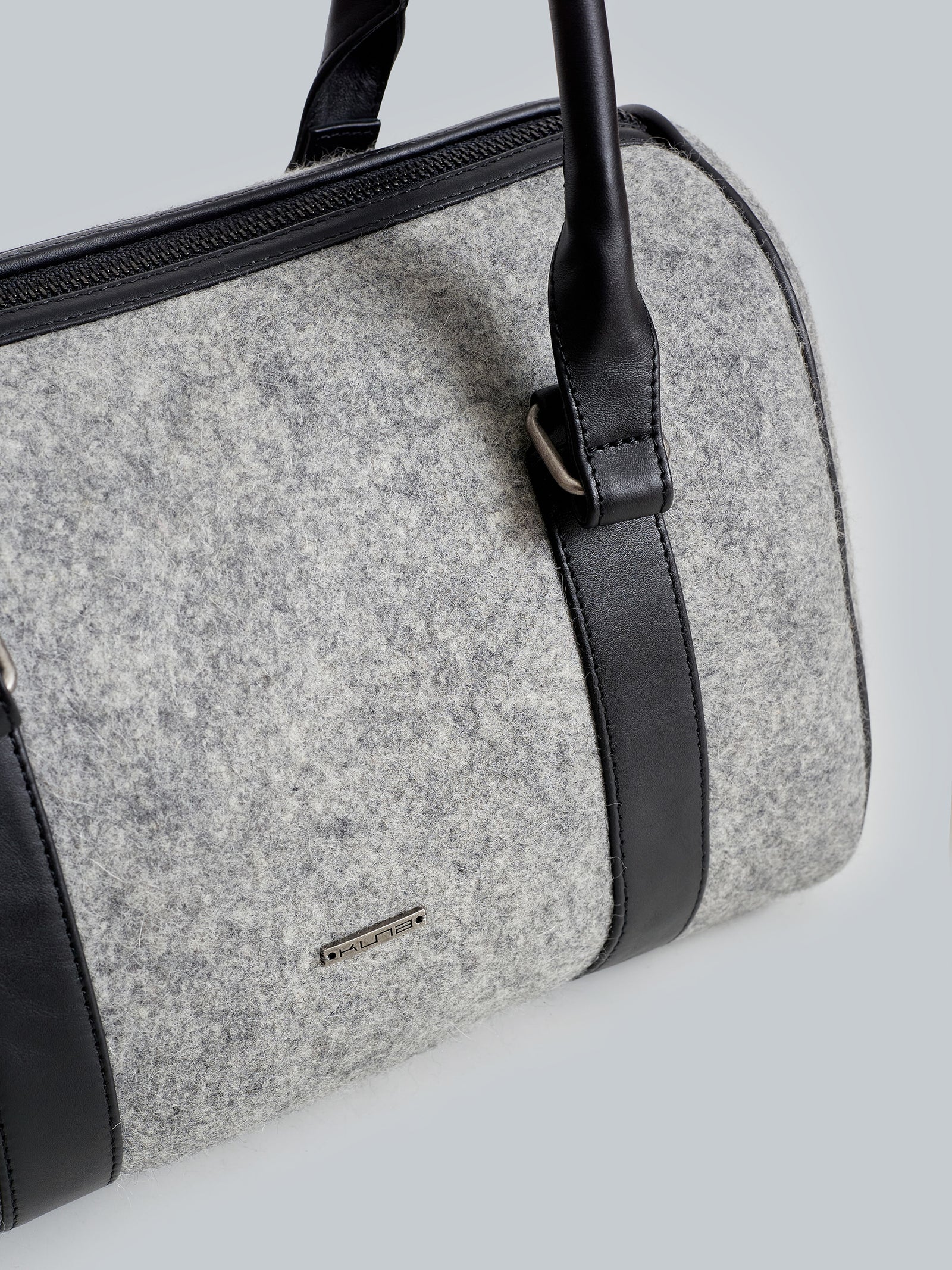 Cartera Wildcat De Lana Color Gris