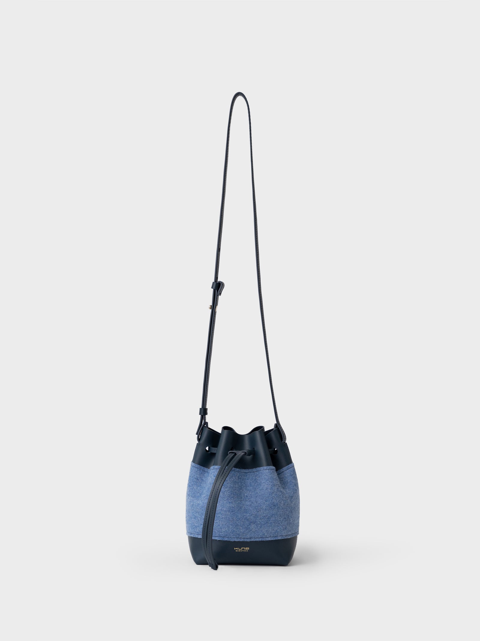 Cartera Claudia De Cuero y Alpaca Color Celeste