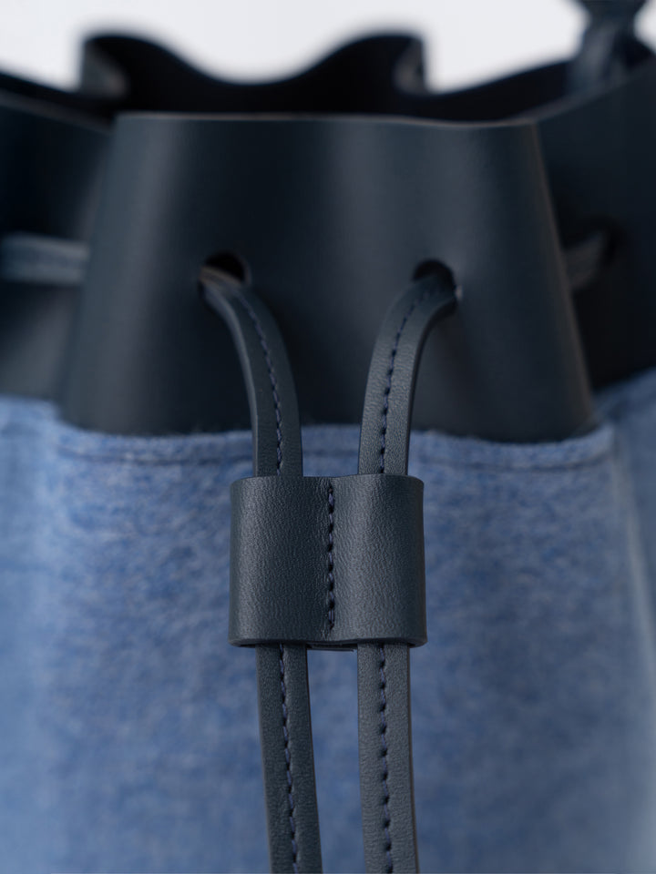 Cartera Claudia De Cuero y Alpaca Color Celeste