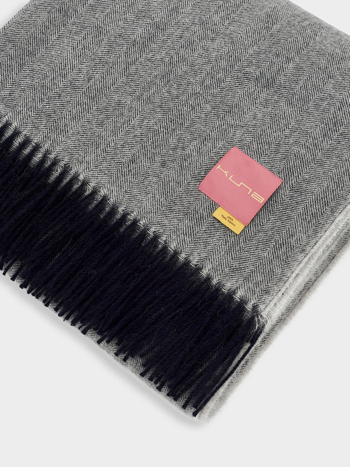 Manta Yanahuara De Baby Alpaca Color Gris