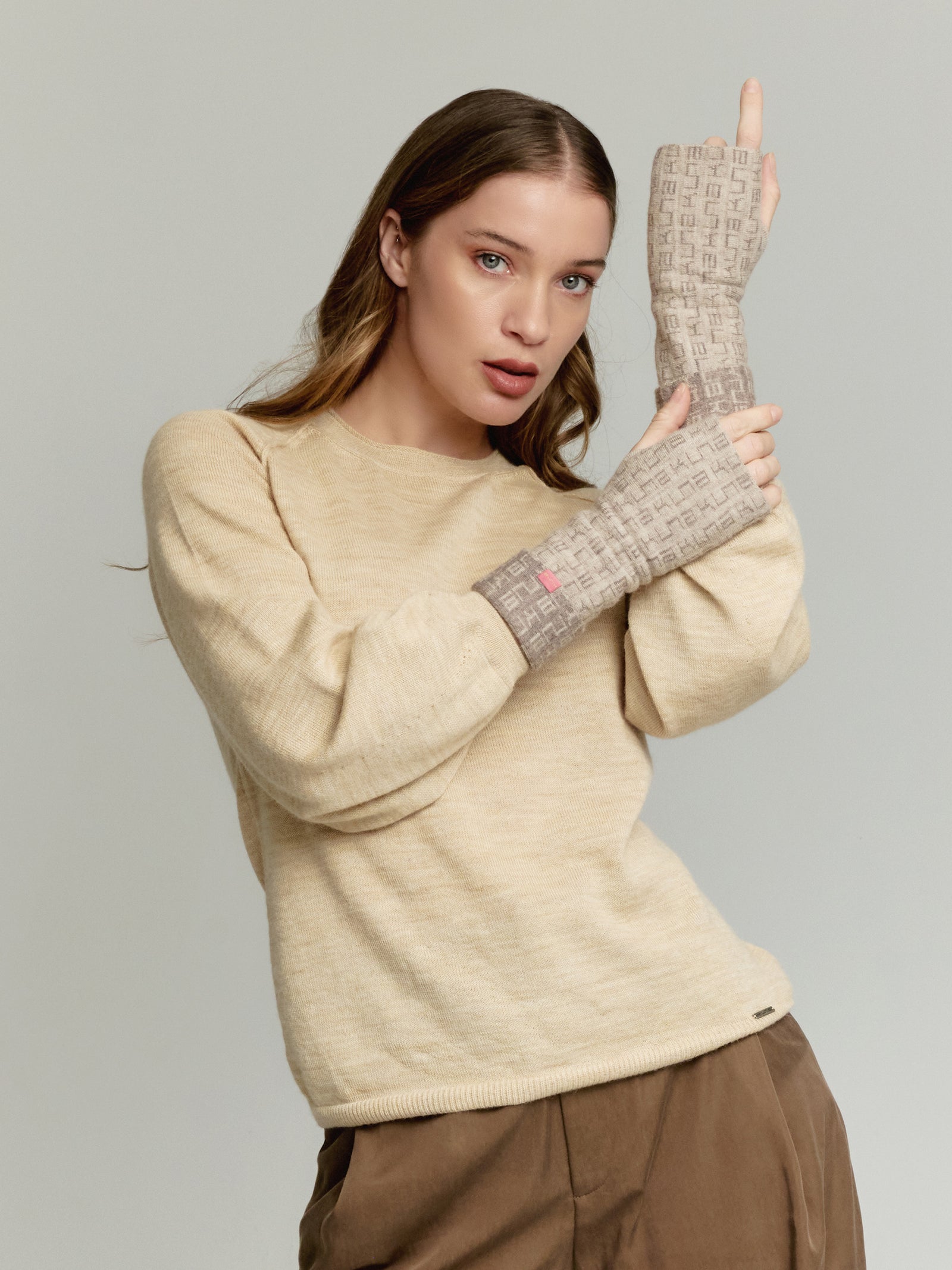 Beige Baby Alpaca Yarita Gloves