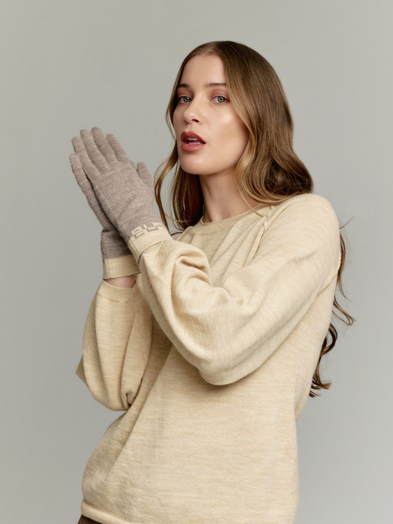 Yari Baby Alpaca Gloves Beige